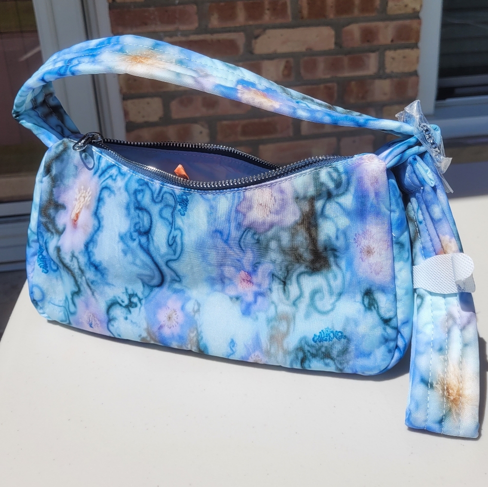 BAGGU × Collina Strada Blue Art Pattern Small Cargo Shoulder Bag and Shopper Bag - Picture 4 of 12